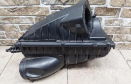 Корпус воздушного фильтра R (LR036428) для Land Rover Range Rover Sport L494 2013-2017