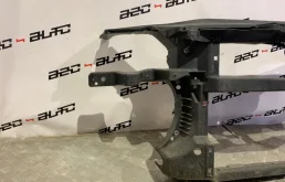 Панель радиатора (телевизор) для Volkswagen Passat на фотографиях