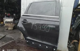 Уплотнитель передней правой двери для Audi Q7 2008 года на фотографиях