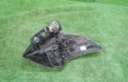 Фонарь левый для Toyota RAV4 на фотографиях