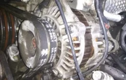 Двигатель без навесного для Ford Ranger 2012 года на фотографиях