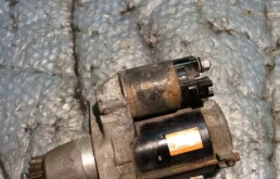 Стартер для Toyota RAV4 2010 года на фотографиях