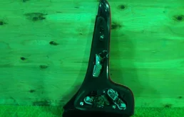 Фонарь левый для Volvo C30 2008 года на фотографиях