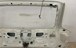 Дверь багажника для Audi Q7 2008 года на фотографиях