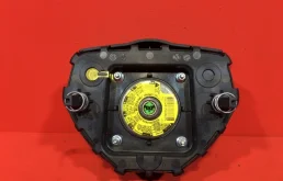 Подушка безопасности водителя для Opel Astra 2015 года на фотографиях