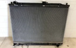 радиатор ОЖ (1350A659) для Mitsubishi Pajero V90 5dr rest I 2011-2015