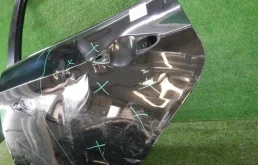 Дверь задняя (сдвижная) левая для Hyundai Solaris 2013 года на фотографиях