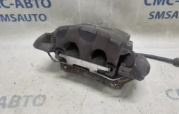 Тормозной цилиндр передний левый для Volvo XC90 на фотографиях