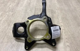 Кулак поворотный правый для Mitsubishi Pajero V80 3dr (JDM) 2006-2014