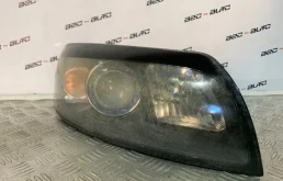 Фара правая для Volvo C30 2007 года на фотографиях