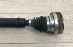 Привод передний правый для Volkswagen Passat 2014 года на фотографиях