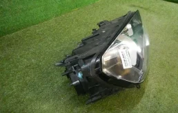 Фары для Volkswagen Touareg 2014 года на фотографиях