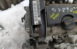 Двигатель без навесного для Skoda Roomster на фотографиях