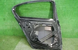 Дверь задняя левая для BMW 5er 2021 года на фотографиях