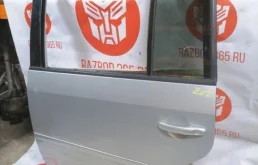 Дверь задняя левая для Volkswagen Touran 2009 года на фотографиях