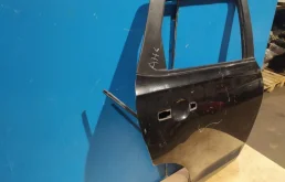 Дверь задняя правая для Nissan Qashqai на фотографиях