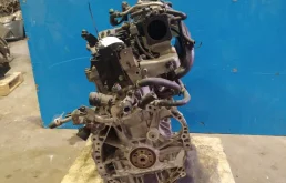 Двигатель без навесного для Nissan X-Trail 2014 года на фотографиях