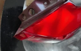 Фонарь внешний правый для Toyota RAV4 на фотографиях