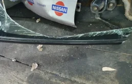 Стекло крыши (панорамное) для Nissan Qashqai на фотографиях