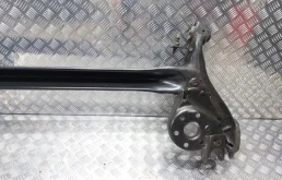 Задняя балка для Toyota Corolla на фотографиях