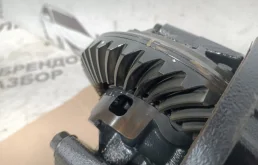 Редуктор заднего моста для Toyota Land Cruiser Prado 2020 года на фотографиях