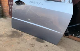 Дверь передняя правая для Honda Civic на фотографиях