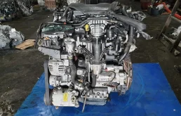 Двигатель без навесного для Ford Kuga 2015 года на фотографиях