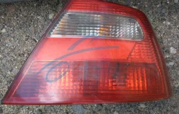 Фонарь правый для Mitsubishi Carisma 1996-2006