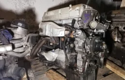 Двигатель без навесного для Mercedes-Benz CLK class 2001 года на фотографиях