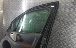 Дверь передняя правая для Citroen Berlingo на фотографиях