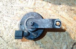 Звуковой сигнал для Toyota Corolla на фотографиях