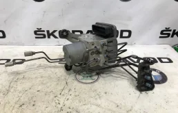 Блок ABS для BMW 5er 2012 года на фотографиях