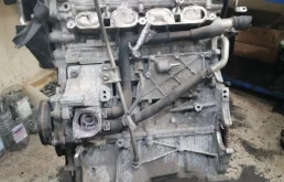 Двигатель для Toyota RAV4 2018 года на фотографиях