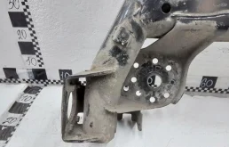 Задняя балка для Hyundai Solaris 2022 года на фотографиях