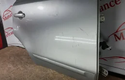 Дверь задняя правая для Nissan Note на фотографиях