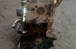 Двигатель для Renault Logan 2005 года на фотографиях