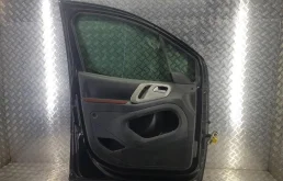 Двери для Citroen Berlingo 2002 года на фотографиях