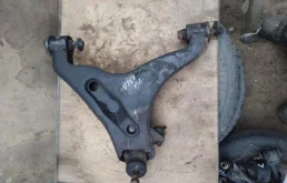 Рычаг задний левый нижний для Mitsubishi Pajero на фотографиях