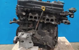 Двигатель без навесного для Nissan Almera на фотографиях