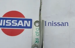 Петля капота правая для Nissan Terrano D10 2014-2022
