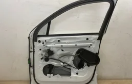 Двери для Audi Q7 2018 года на фотографиях