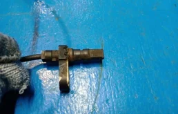 Датчик ABS передний правый для Toyota RAV4 на фотографиях