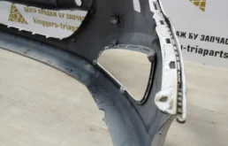 Бампер передний для Hyundai i40 2011 года на фотографиях