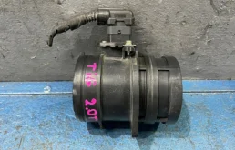 Датчик массового расхода воздуха для Volkswagen Passat 2014 года на фотографиях