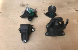 Подушка двигателя для Honda Accord 2006 года на фотографиях