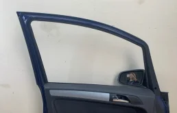 Двери для Opel Zafira 2007 года на фотографиях