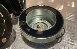 Муфта компрессора кондиционера для Volvo C30 на фотографиях