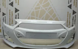 Бампер передний для Hyundai i40 2011 года на фотографиях