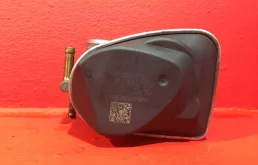 Дроссельная заслонка для Opel Zafira 2015 года на фотографиях