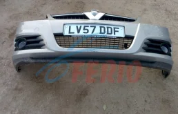 Бампер передний для Opel Vectra 2004 года на фотографиях
